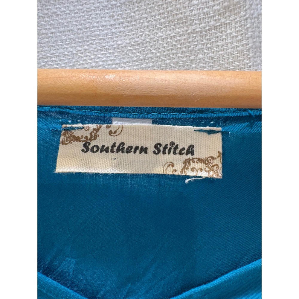 Southern Stitch Teal Floral Embroidered Lace Shoulder V-Neck Tunic Top Large - Picture 5 of 8